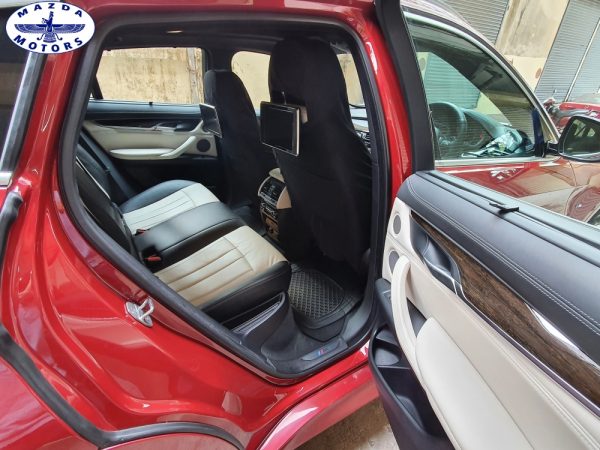 X6 rear interior detailing