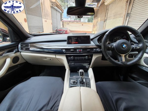X6 int detailing